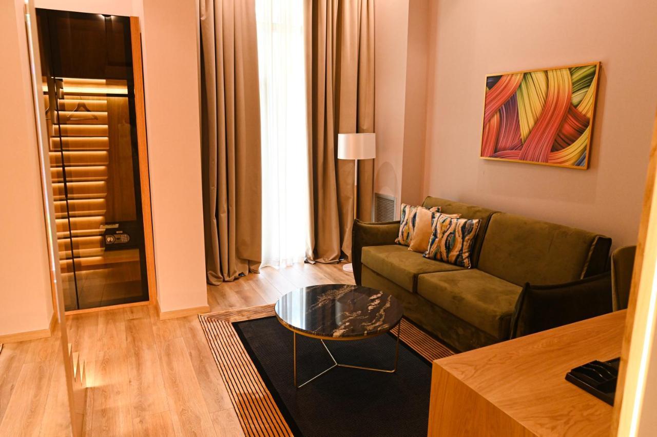 White Hill Hotel, Spa & Conferences Дуррес Екстер'єр фото