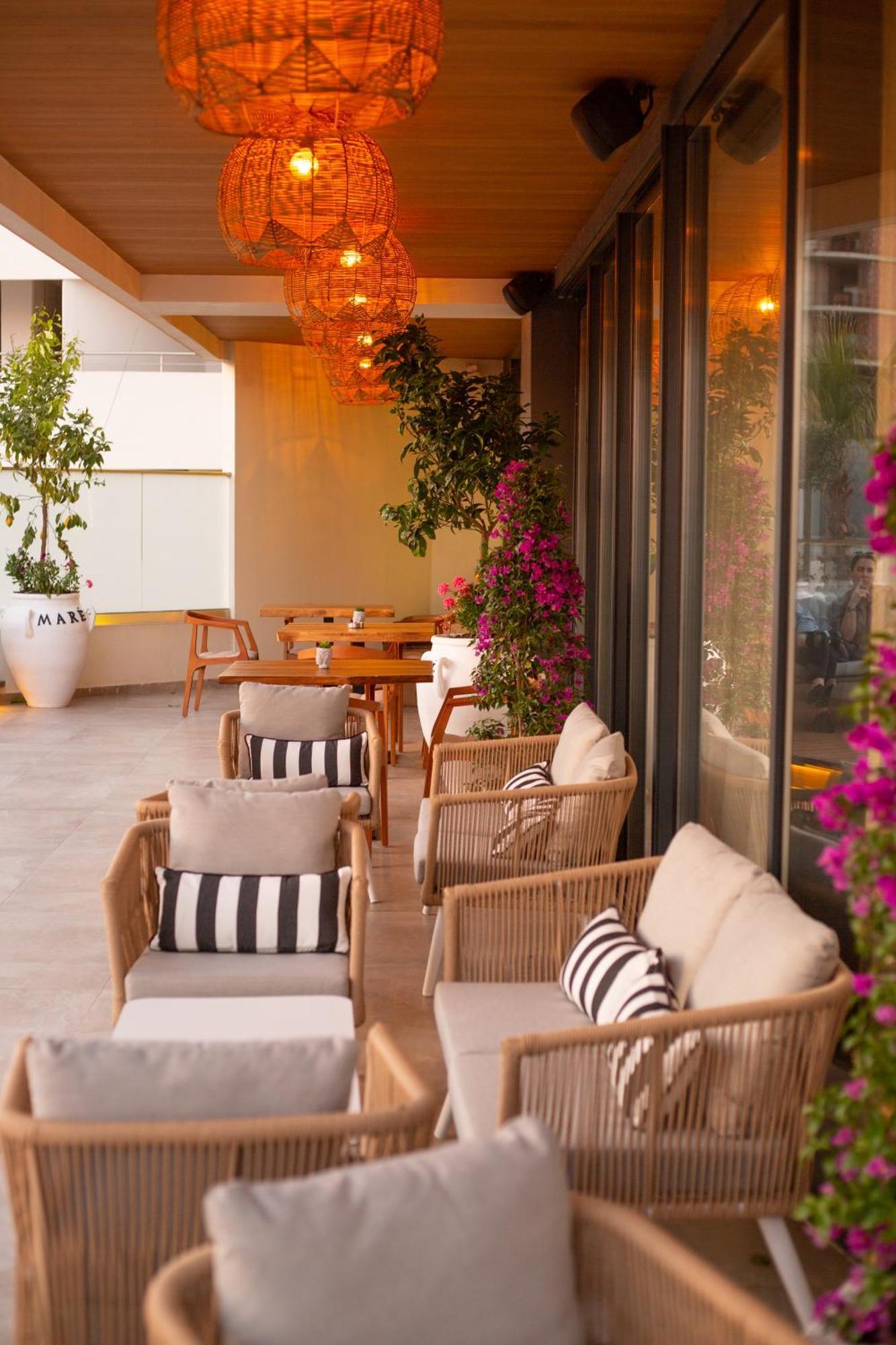 White Hill Hotel, Spa & Conferences Дуррес Екстер'єр фото