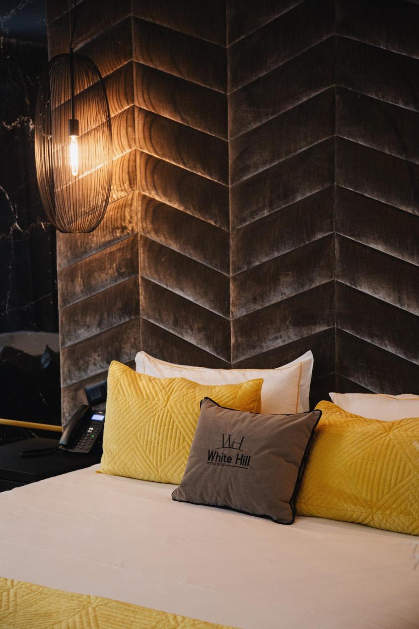 White Hill Hotel, Spa & Conferences Дуррес Екстер'єр фото